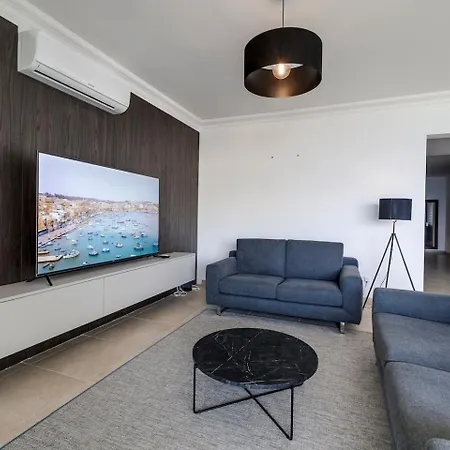 602 3bed Seafront With Pool By Homely Hébergement de vacances Sliema