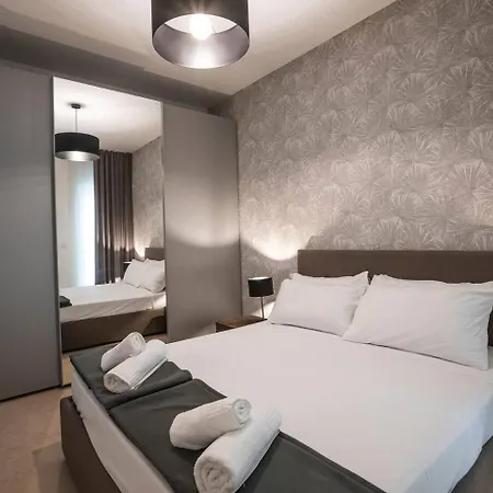 Дом отдыха 602 3bed Seafront With Pool By Homely Слима