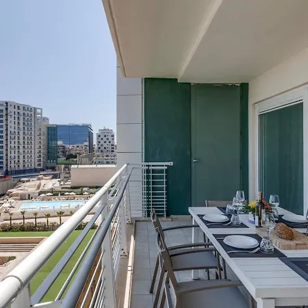 度假居 602 3bed Seafront With Pool By Homely