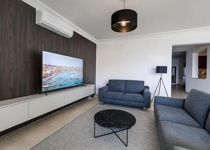 602 3bed Seafront With Pool By Homely Holiday home Sliema