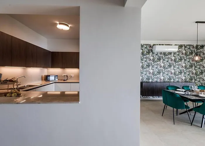 Hébergement de vacances 602 3bed Seafront With Pool By Homely *