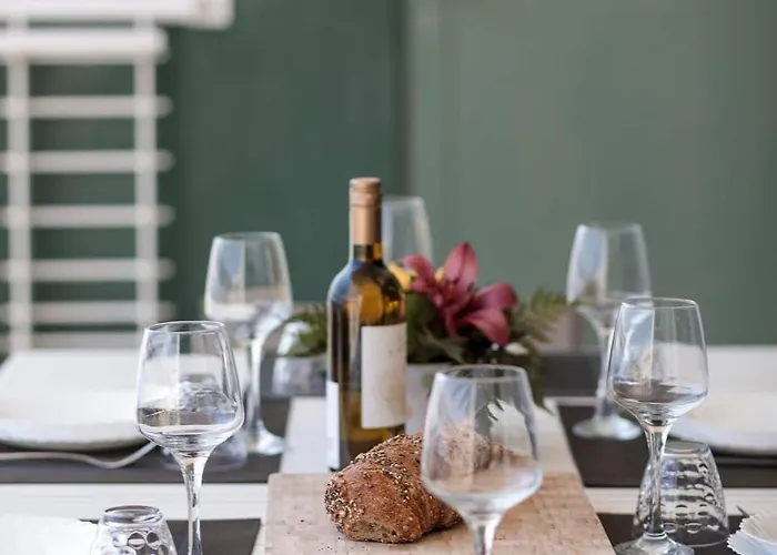 Hébergement de vacances 602 3bed Seafront With Pool By Homely *