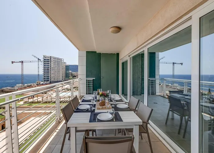 Holiday home 602 3bed Seafront With Pool By Homely *