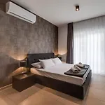 602 3bed Seafront With Pool By Homely * 슬리에마